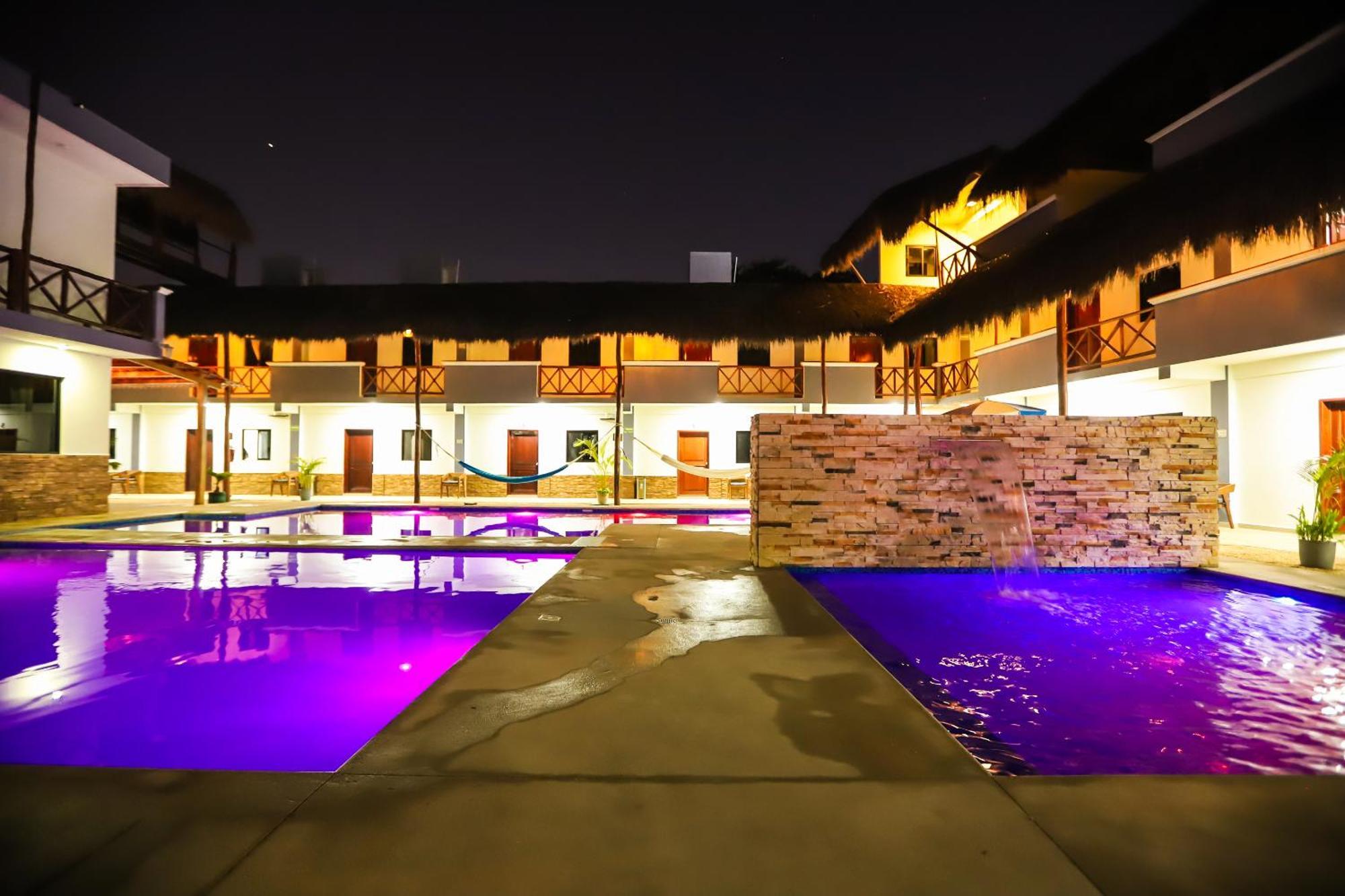 Hotel Pejelagarto บากาลาร์ ภายนอก รูปภาพ