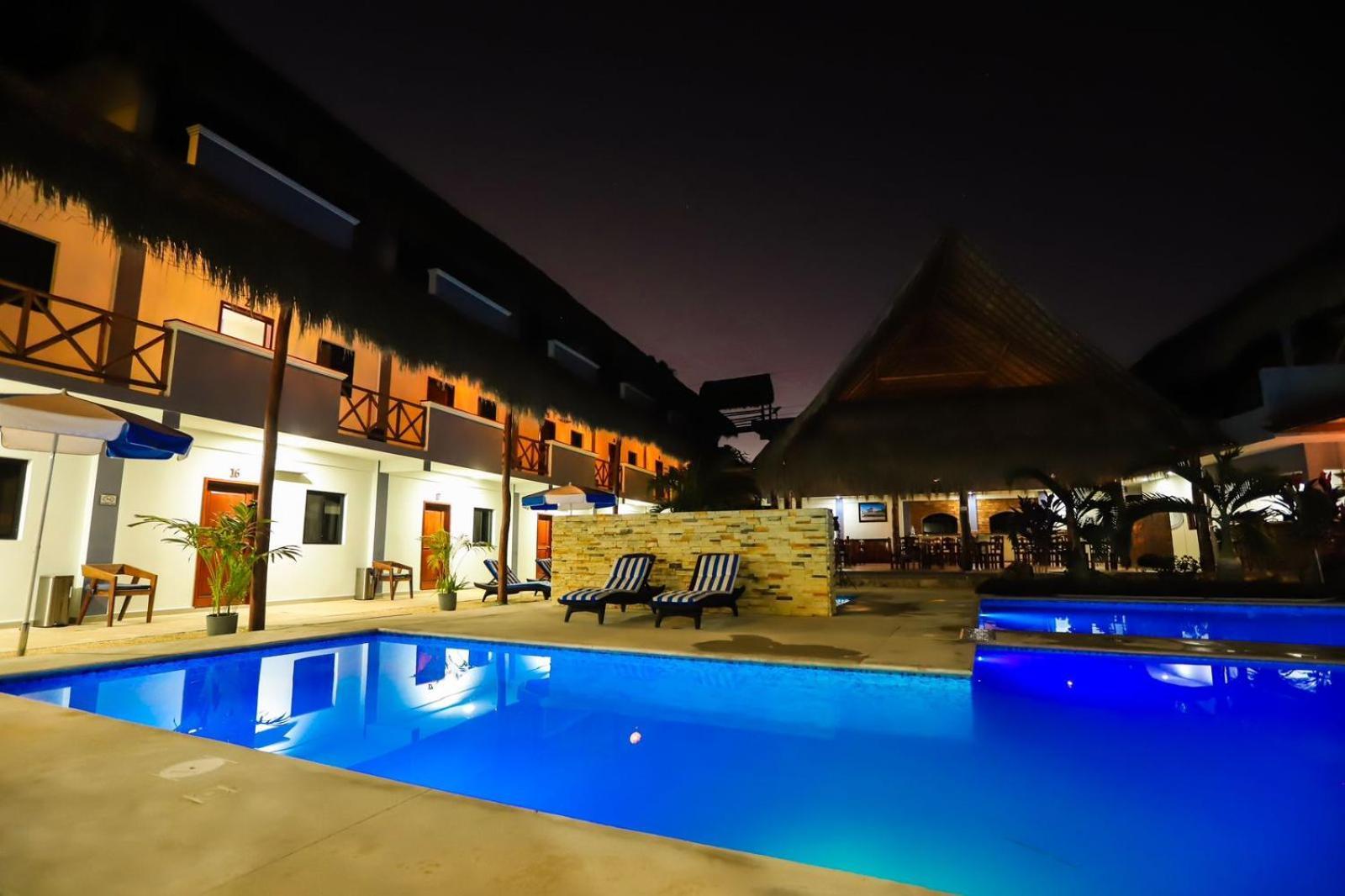 Hotel Pejelagarto บากาลาร์ ภายนอก รูปภาพ